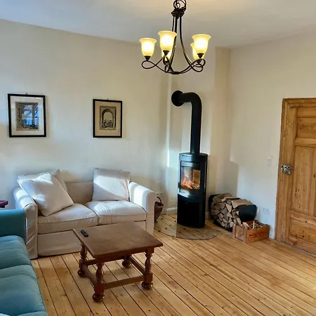 Ruhige Ferienwohnung Mit Holzofen, Sauna, Garten&terrasse Auf Historischem Schlosshof *